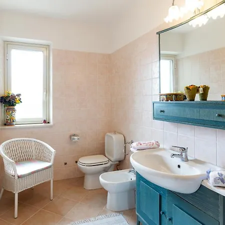 Апартаменты Fontana Vecchia Seaview *