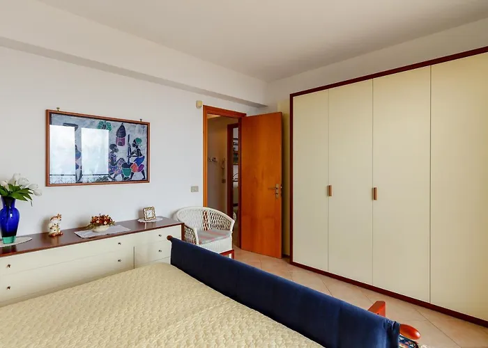 Guesthost - Fontana Vecchia Seaview * 陶尔米纳