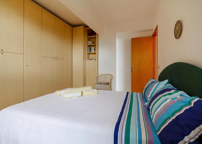 Guesthost - Fontana Vecchia Seaview *