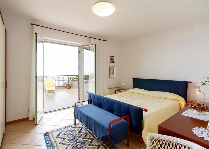 Guesthost - Fontana Vecchia Seaview *